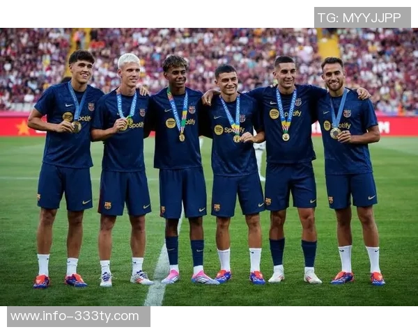 阿贾克斯欲租贝尔纳尔遭球员和巴萨双重拒绝 阿贾克斯欲租贝尔纳尔遭球员和巴萨双重拒绝