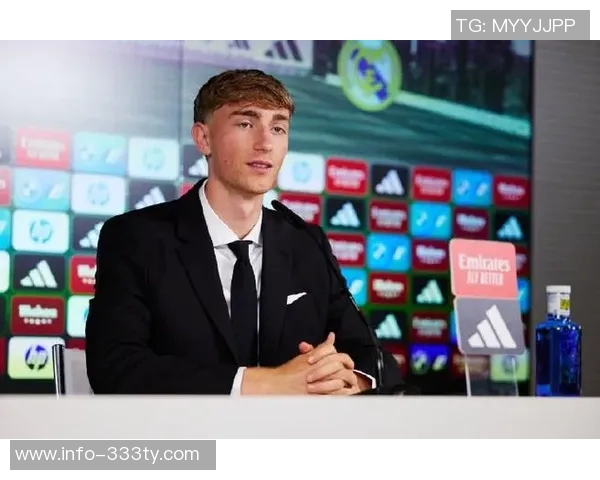 拜仁在转会截止前10分钟成功签下杰克逊赫伊森加盟皇马令人期待